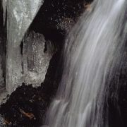 Grotte-del-Caglieron---ghiaccio.jpg